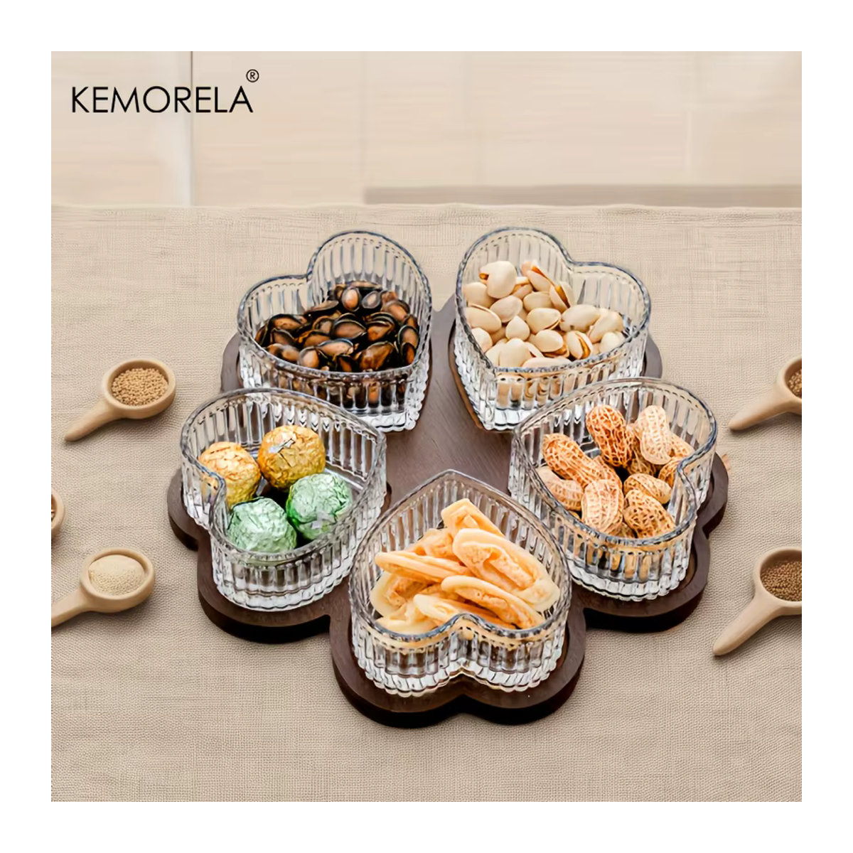 KEMORELA Herzförmige Glasschüssel mit Holzfuß in Transparent und Braun als Obstteller und Dessertschale - Bild 2