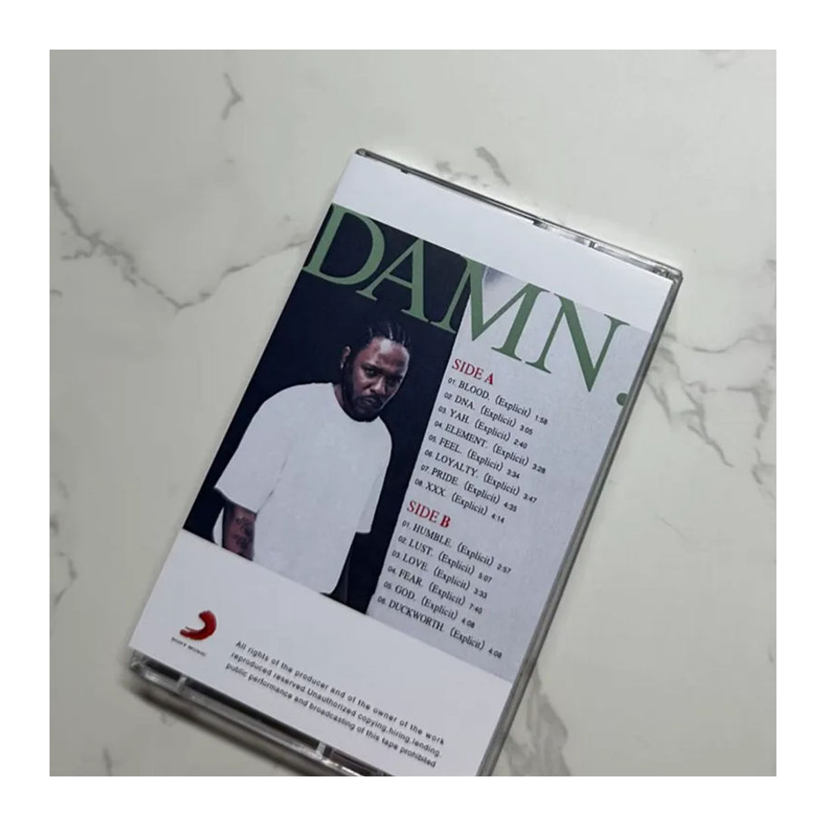 Kendrick Lamar DAMN. Audiokassette in Weiß im Retro-Vintage-Stil aus Kunststoff - Bild 2