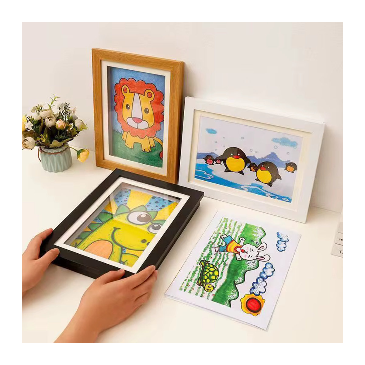 KidsART magnetischer Flip-Fotorahmen für Kinder in Schwarz, 8 Zoll, mit aufklappbarer Front und Wandmontage - Bild 3
