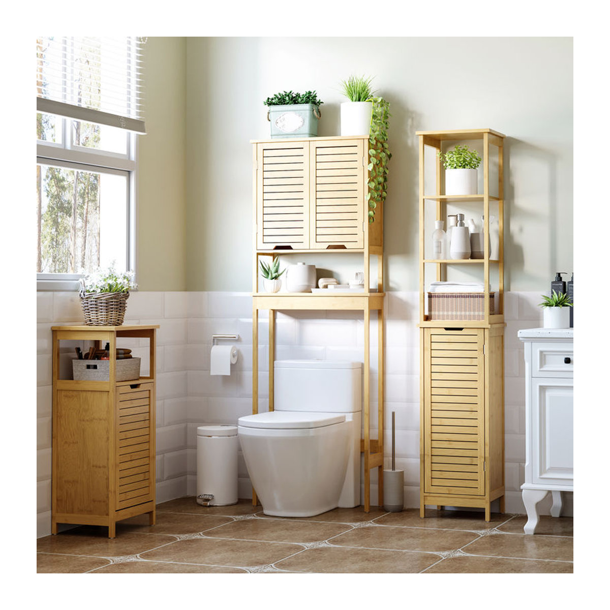 kleankin Badezimmerregal aus Bambus mit 2 Drehtüren und offenem Regal, Farbe: Natur, B/T/H: 60 x 23 x 173 cm - Bild 2