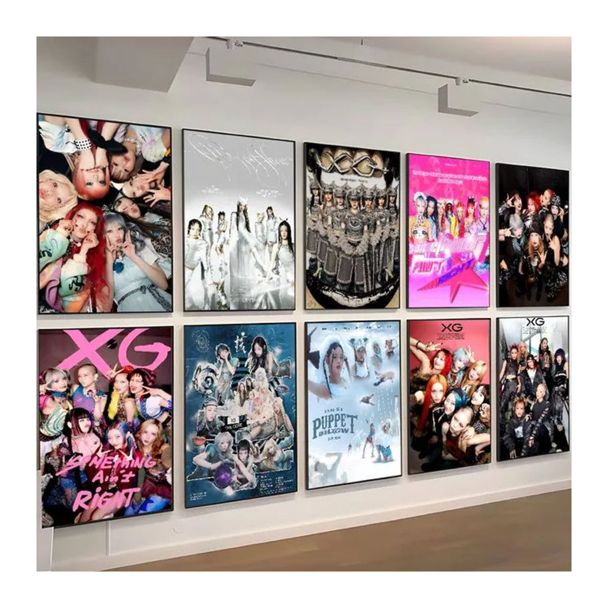 Kpop XG Group Selbstklebendes Kunstposter im Vintage-Stil aus Kraftpapier, Mehrfarbig, Rechteckig - Bild 1