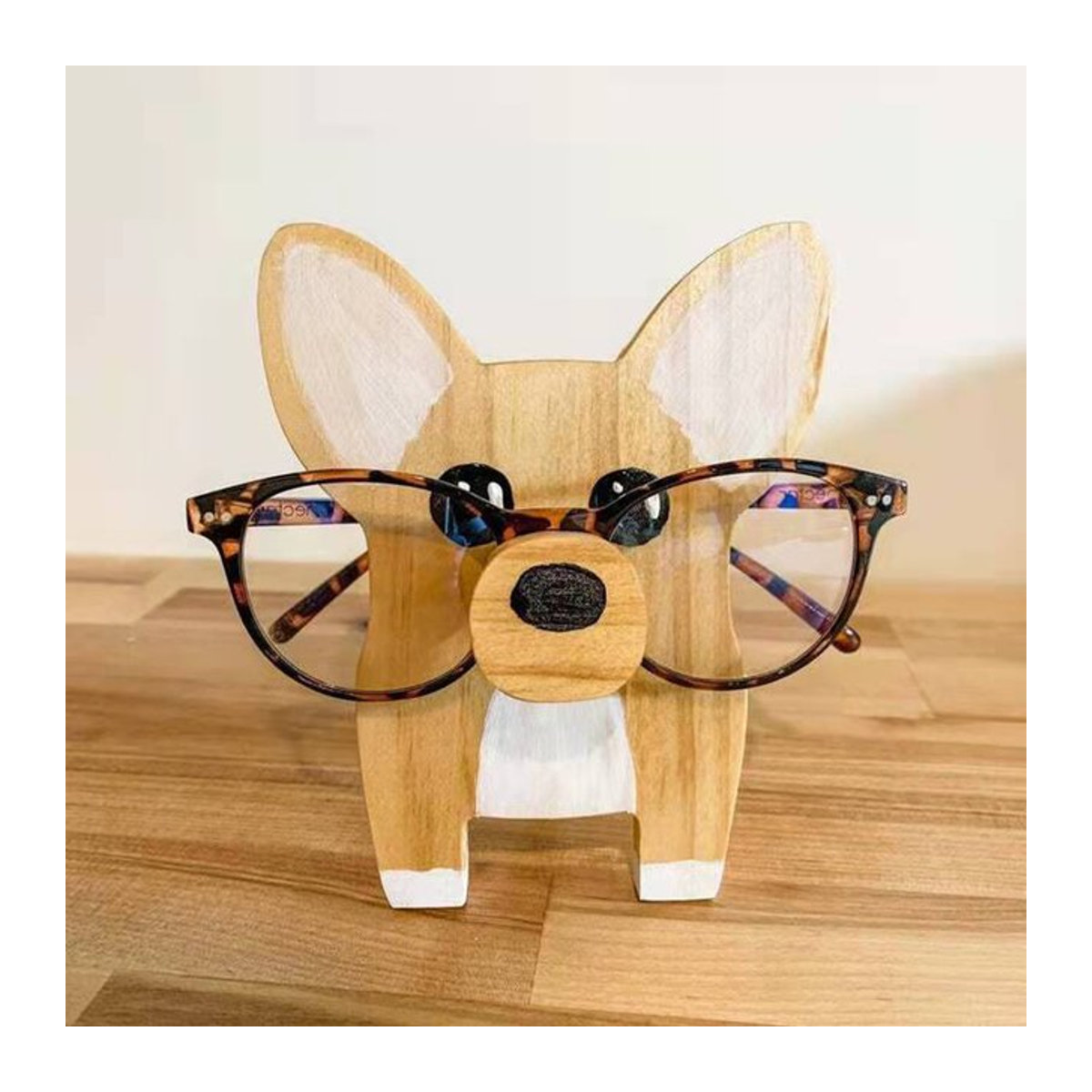 Kreativer Gläserständer in Hund Form aus Holz für dein Home Office oder als Tischdekoration - Bild 1