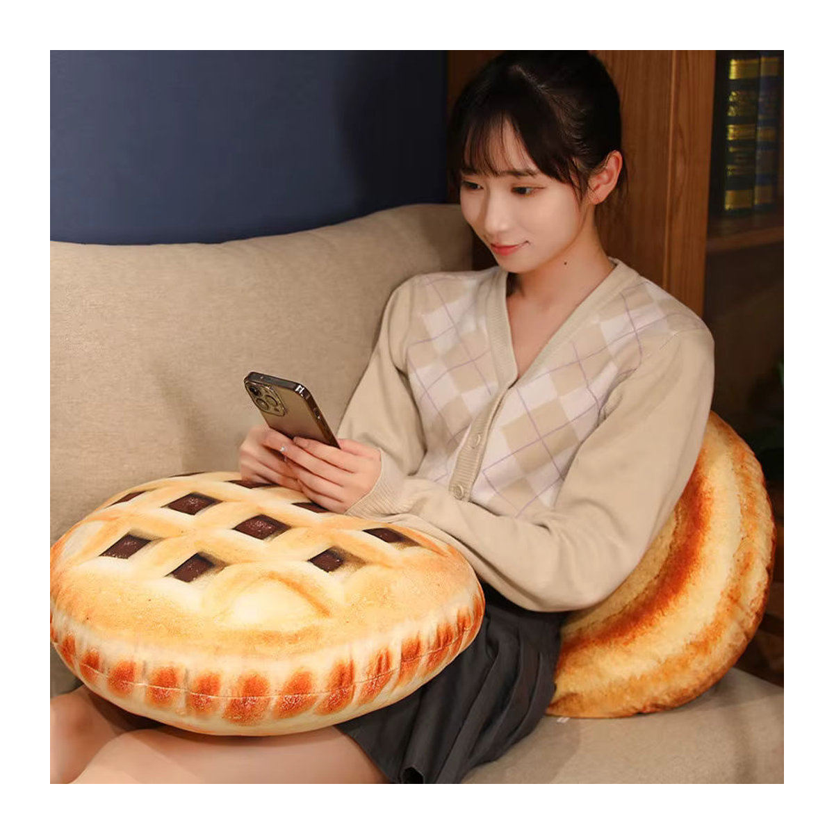 Kreatives Cookie Kissen in Lebensechter Keksform als lustiges Plüschkissen für Sofa und Bett, Breite: 45 cm - Bild 3