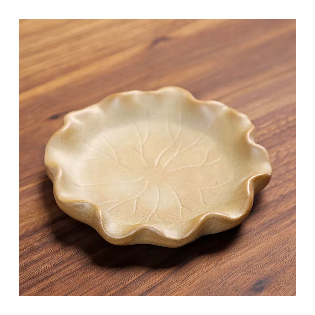 Kreatives Hydrokulturpflanzen-Tablett aus brasilianischem Holz und Keramik in Beige mit floralem Design und unregelmäßiger Form als Tropffänger für Deine Blumentöpfe - Bild 4