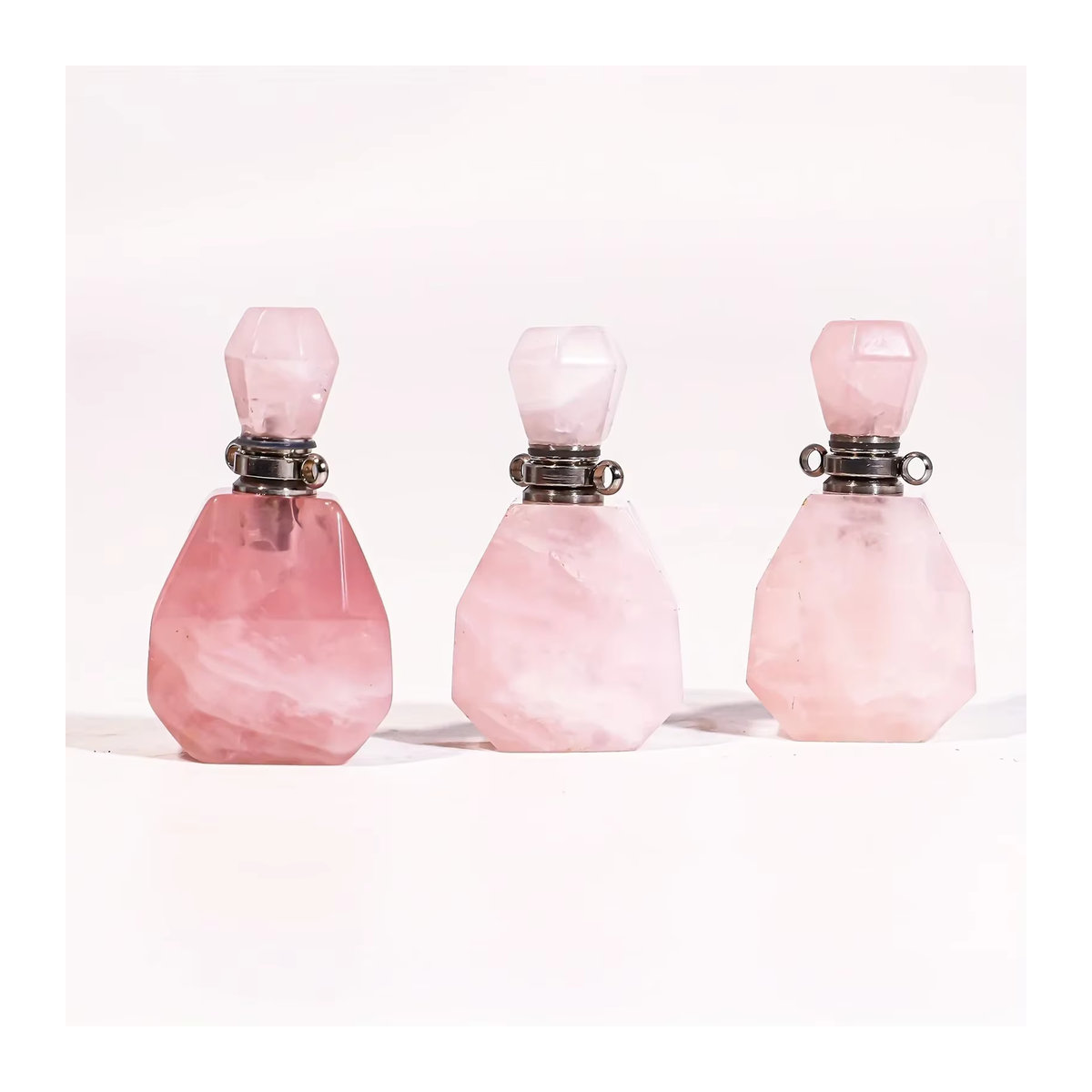 Kristall Parfümflasche in Pink Quartz als geometrische Tischdekoration - Bild 3
