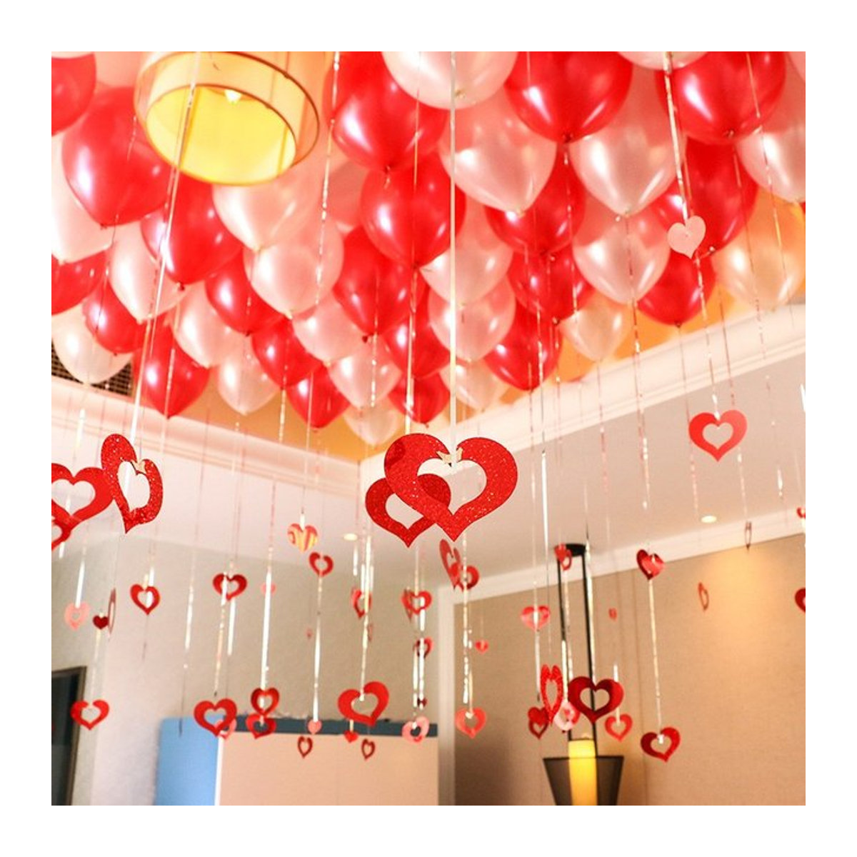 KUKUZHU 100er Set rote Herz Laser Pailletten Ballon Anhänger für Hochzeit Geburtstag und Valentinstag mit Schnur - Bild 1