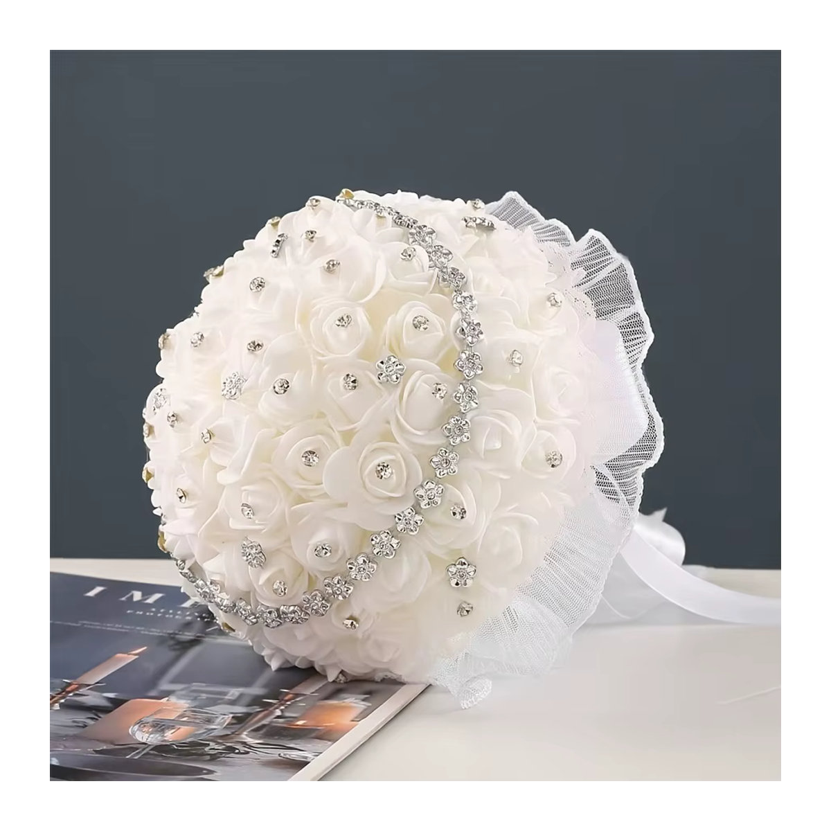Künstlicher Blumenstrauß in Weiß mit Rosen für deine Hochzeit und romantische Anlässe - Bild 3