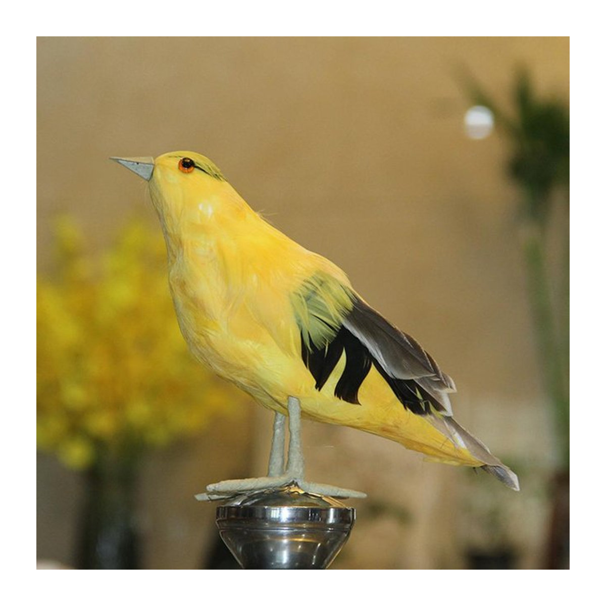 Künstliches Vogel-Ornament mfySpace Simulation Pirol in Gelb aus Federn und Schaumstoff zur Gartendekoration B/T/H: 20 x 15 x 8 cm - Bild 1