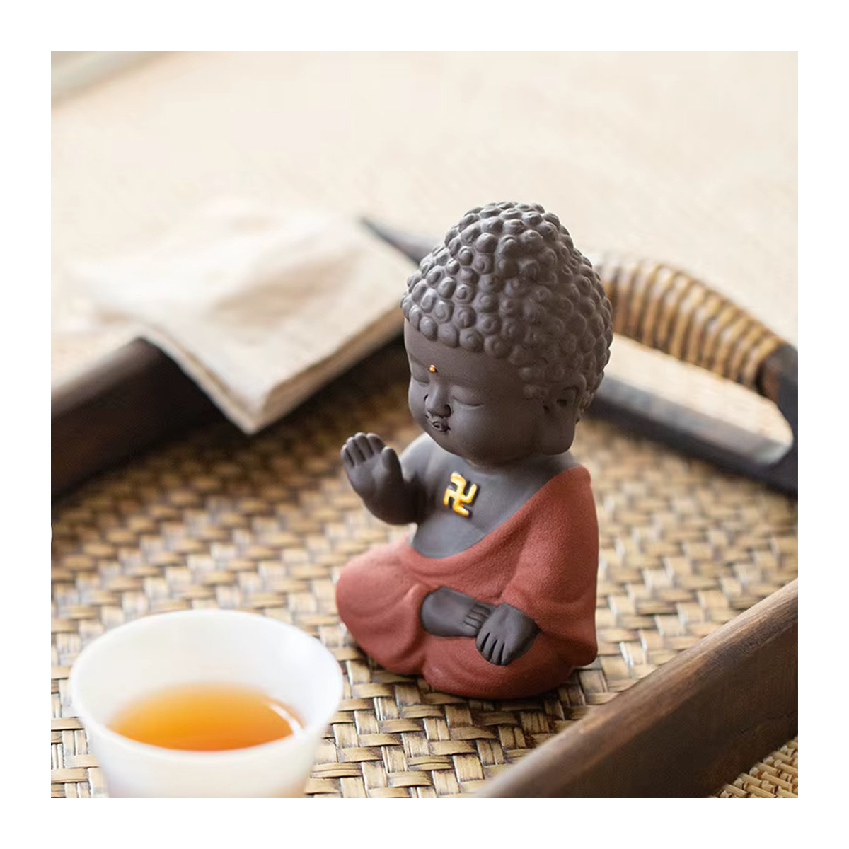 Lachender Mönch Buddha Statue aus Keramik in Lila Sand für Teezeremonie und Auto-Ornamente - Bild 3