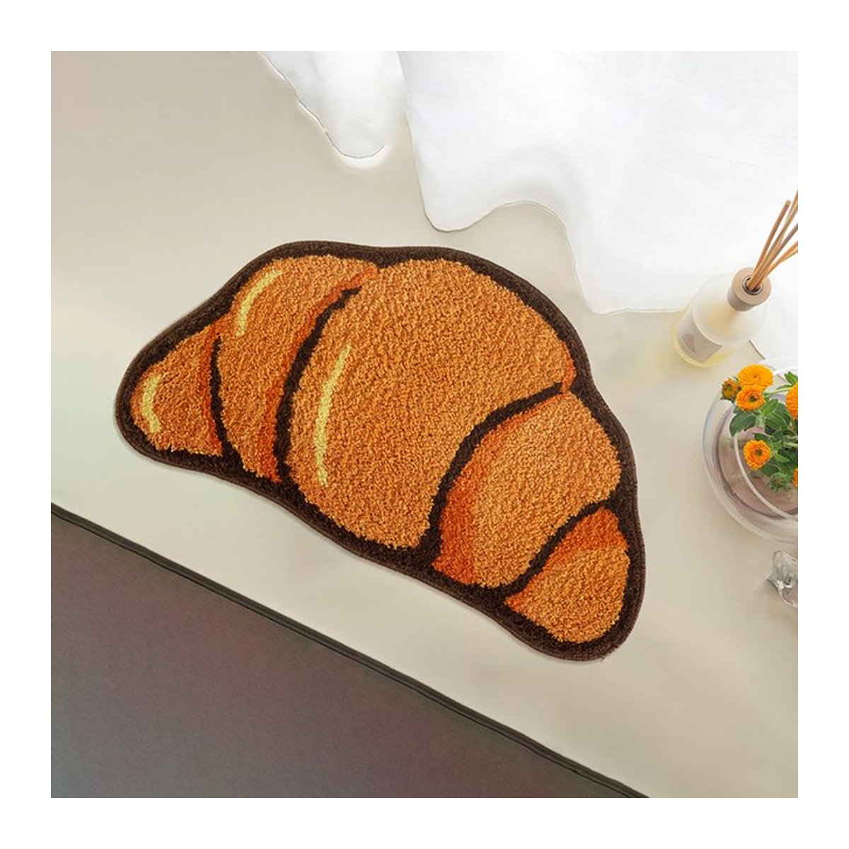 Lakea Croissant Teppich in Braun und Orange, flauschiger Bodenmatten-Dekor für Wohnzimmer und Bad, rutschfest und warm - Bild 1