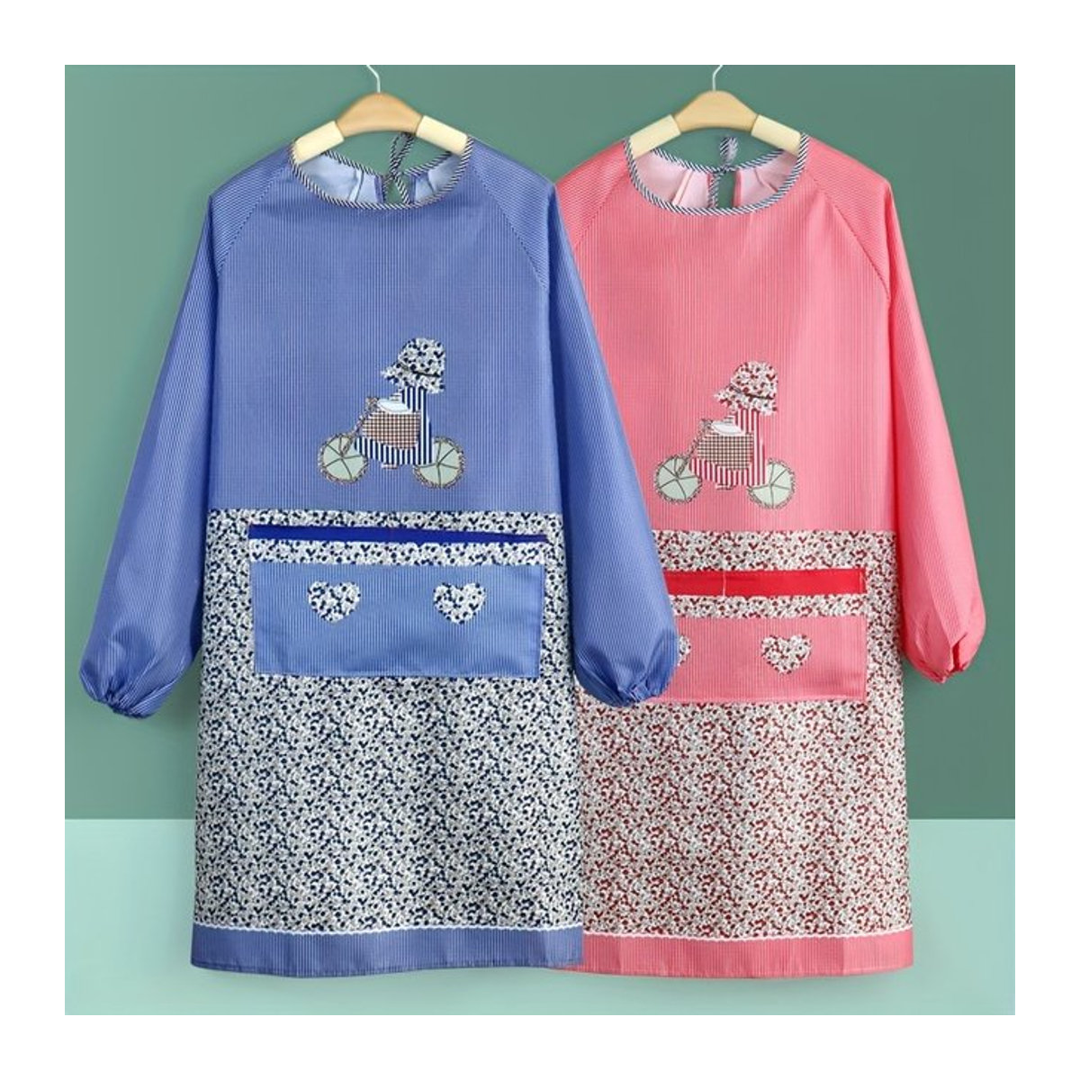 Langarm-Küchenschürze aus Polyester in Blau mit süßem Design und ölbeständiger Oberfläche für Erwachsene - Bild 1