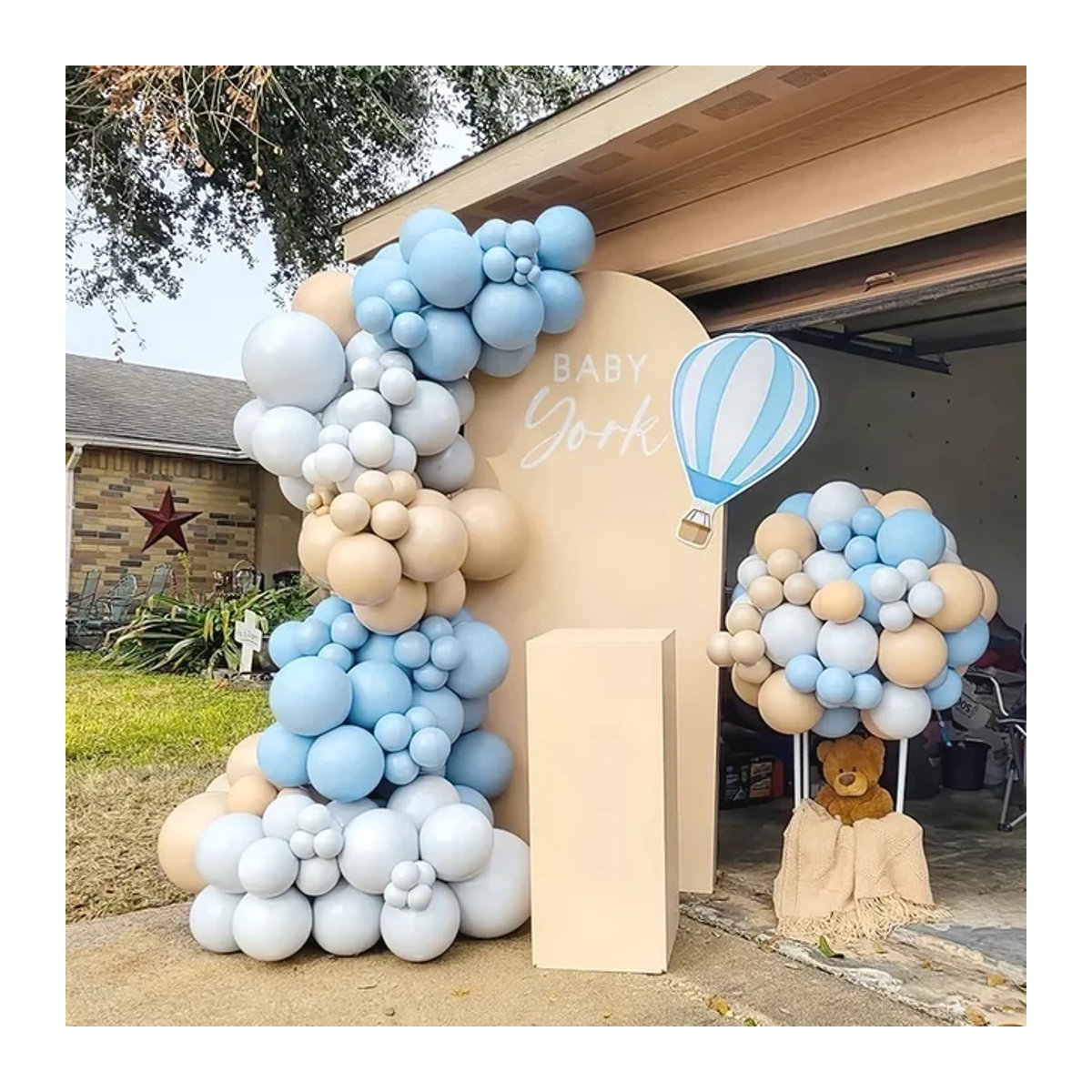 Latex Luftballons in Creme, Pfirsich und Blau für Babypartys, Geburtstage und Gender Reveal Partys - Bild 1