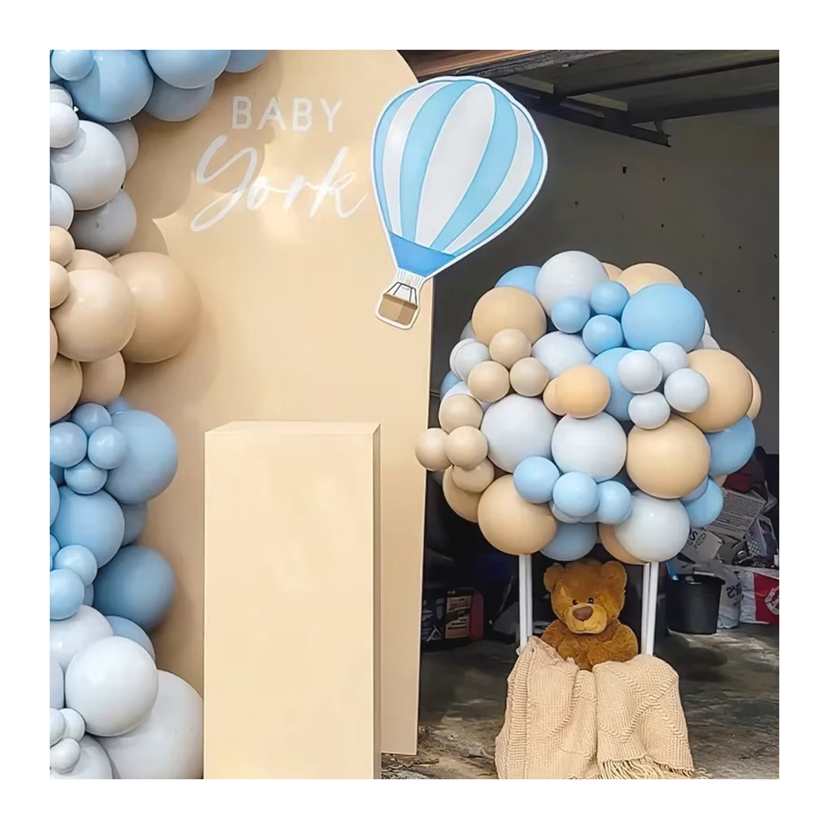 Latex Luftballons in Creme, Pfirsich und Blau für Babypartys, Geburtstage und Gender Reveal Partys - Bild 2