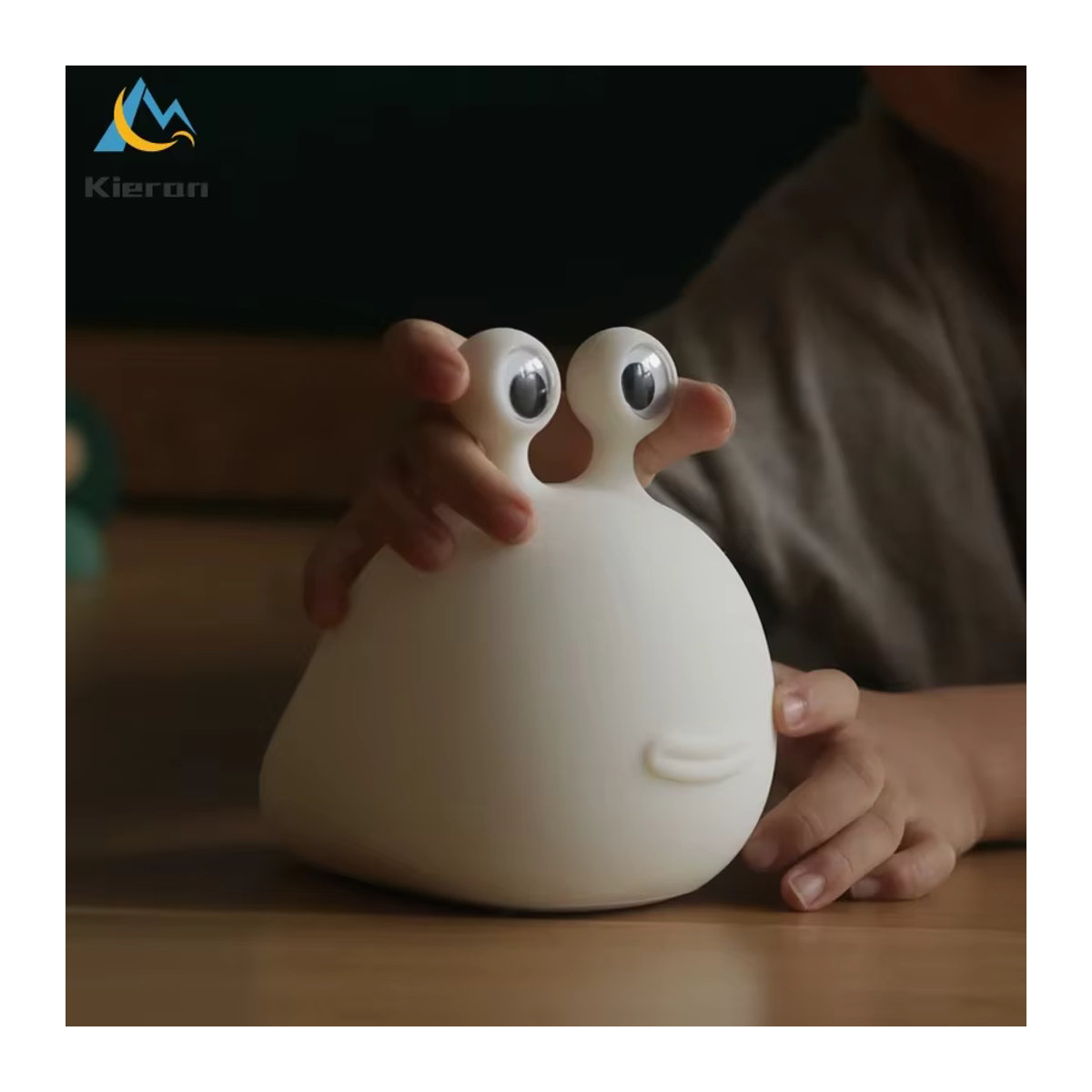Lava Corki LED-Nachtlicht Schnecken-Design aus Silikon in Weiß für Baby und Schlafzimmer - Bild 2