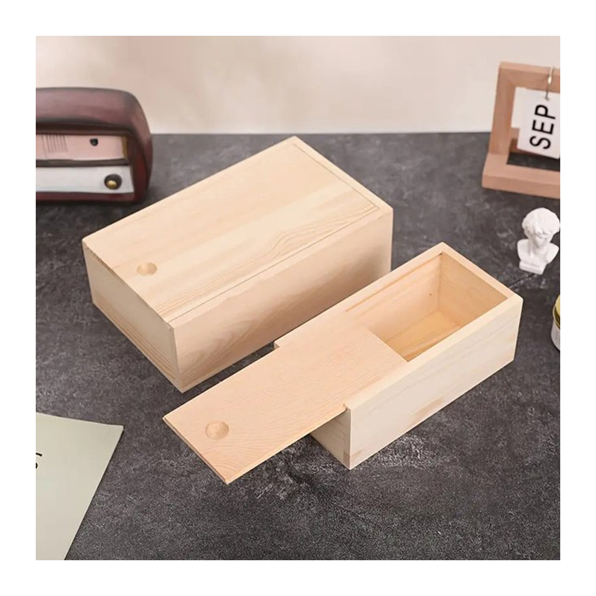 LEENKEA Aufbewahrungsbox aus Kiefernholz in Beige für Andenken und Taufe - Bild 1