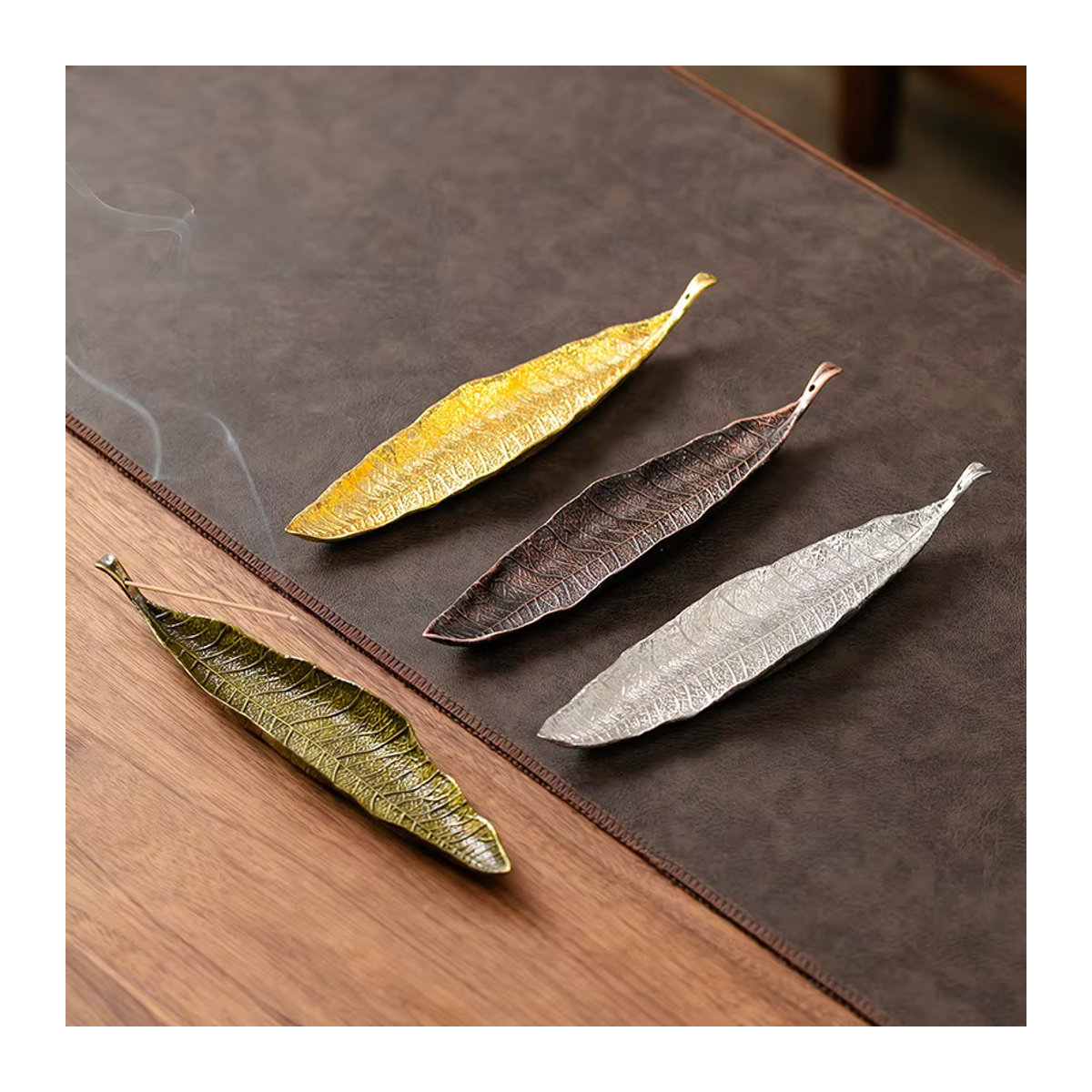 Long Leafs Räuchergefäß aus Metall mit floralem Design in Braun und Mehrfarbig - Bild 2