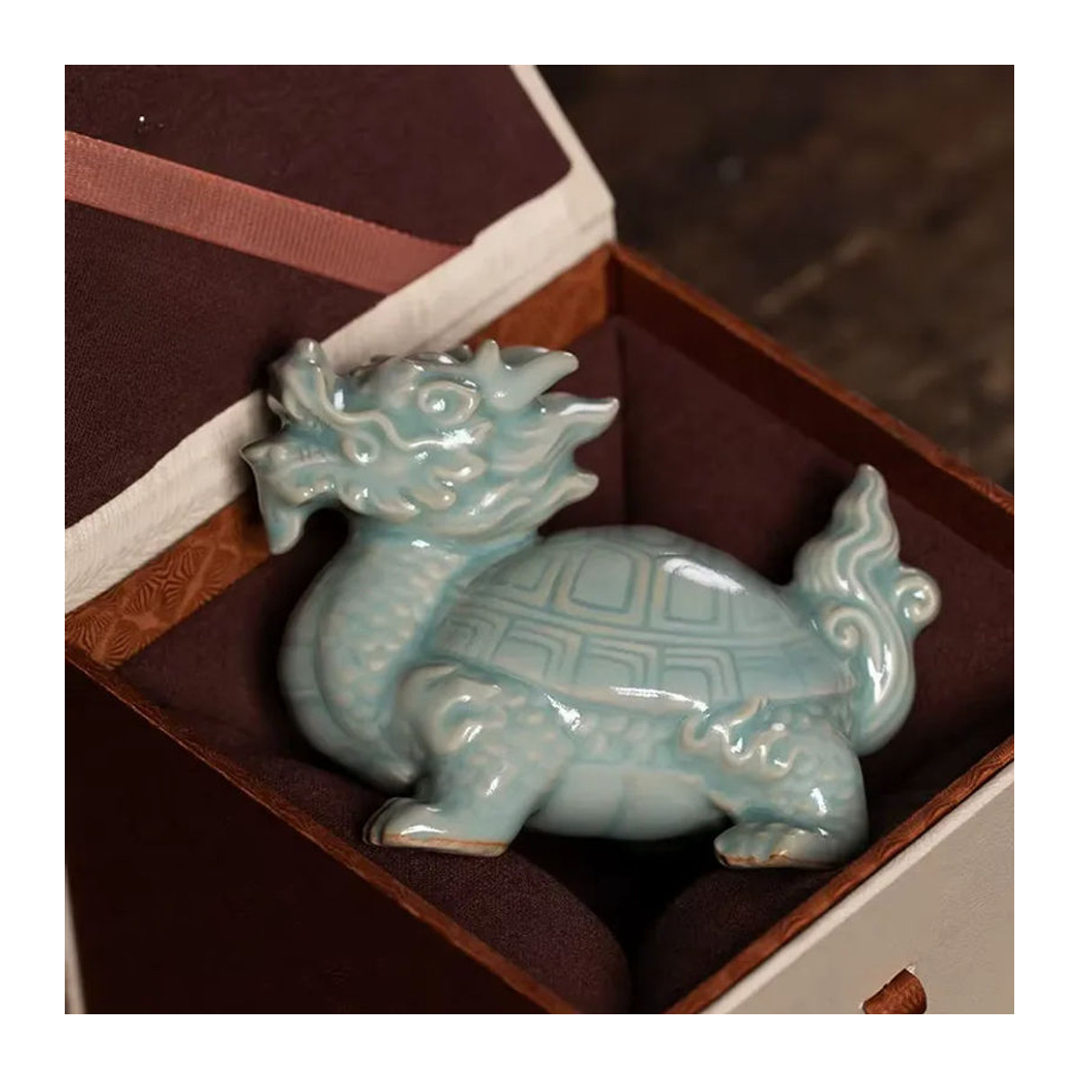 Longquan Celadon Drachenschildkröte aus Keramik in Grün als Teehaustier für die Gongfu-Teezeremonie und zur Dekoration von Heim oder Schreibtisch - Bild 3