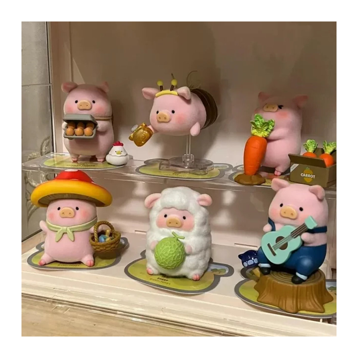 LuLu The Piggy Farm Series Blind Box Mystery Box mit einer rosa Actionfigur Mushroom aus Kunststoff - Bild 1