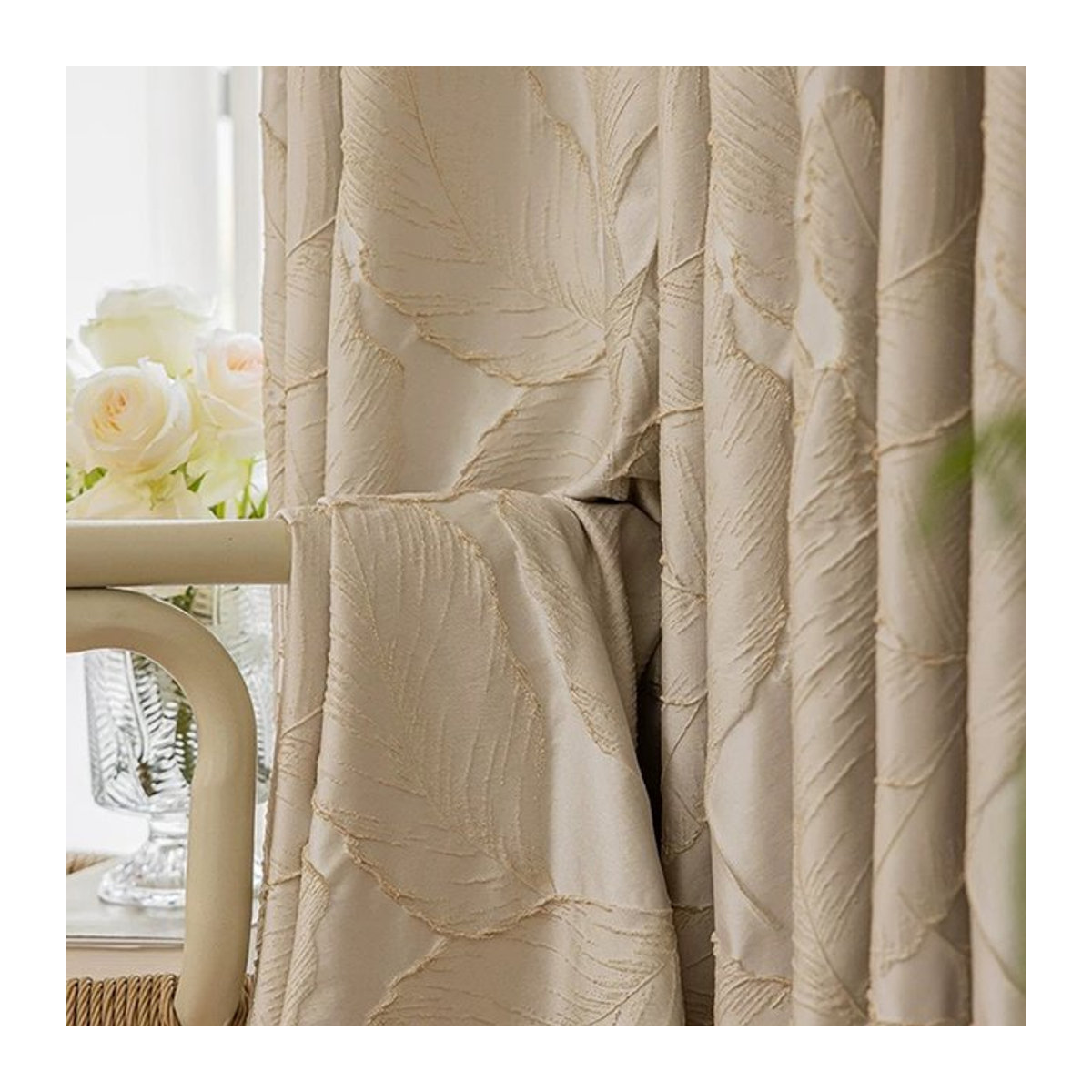 Luxuriöse Verdunkelungsvorhänge mit 3D-Blattgold-Relief in Beige mit Ösen für Wohnzimmer, Schlafzimmer oder Balkon, 1 Stück - Bild 1