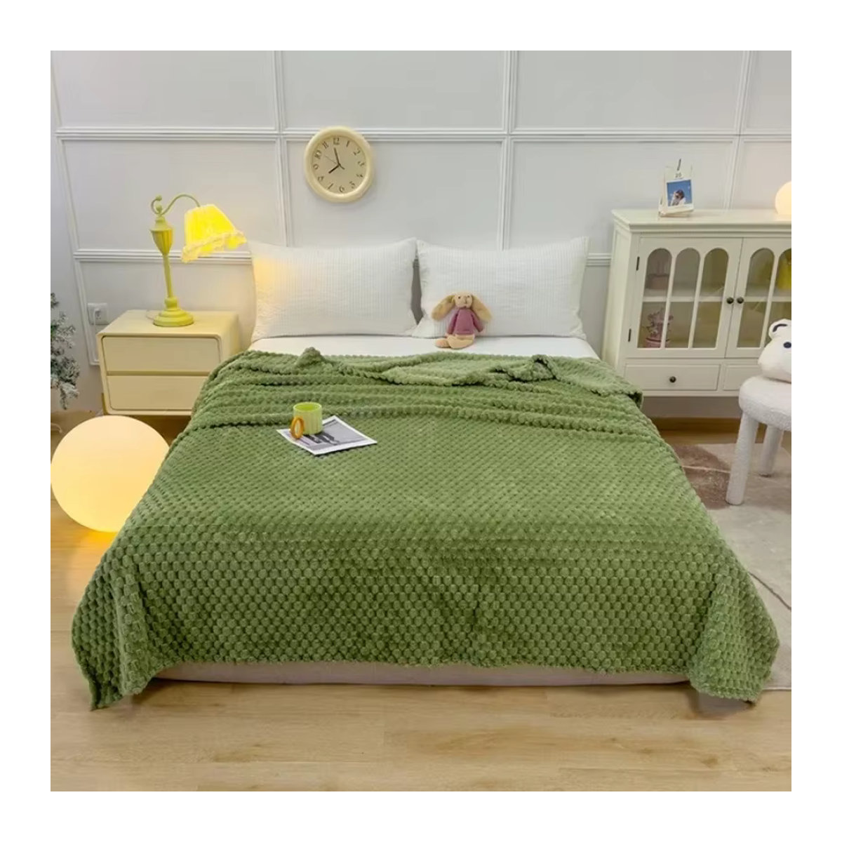 Luxuriöse Winter Plaid Decke aus Kunstpelz in Grün für Bett und Sofa - Bild 3