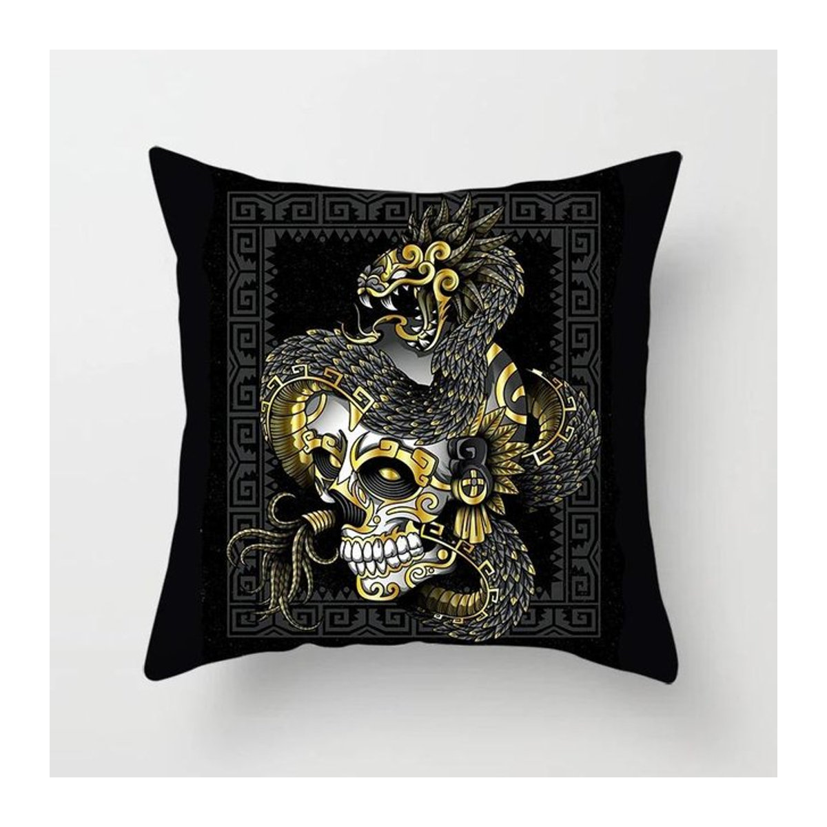 Luxuriöser Kissenbezug mit Totenkopf-Motiv in Schwarz von Shunika Chen, B/B/H: 18 x 18 x 18 cm - Bild 1
