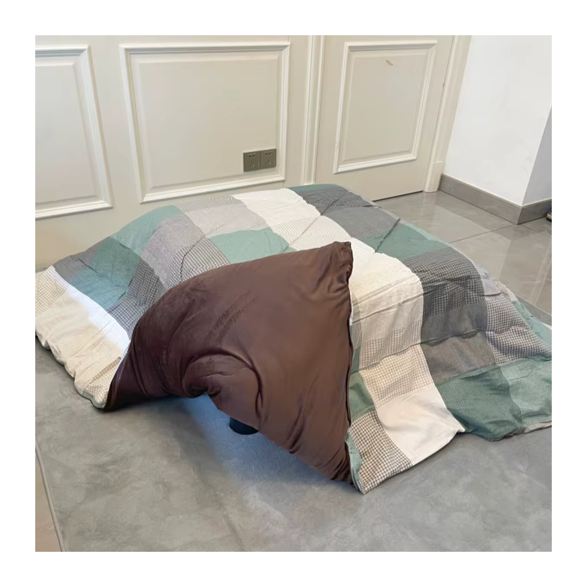 MadameJsHome 4-teiliges Kotatsu-Set in Weiß und Bunt im japanischen Stil mit Tischheizung, Futon-Teppich und Tatami-Fußwärmer - Bild 3