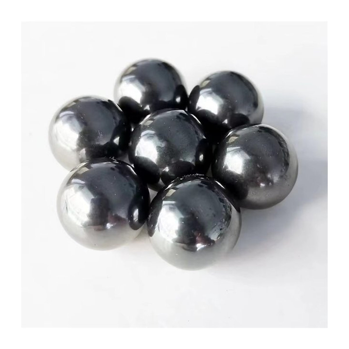 Magnetit Kristallkugel in Schwarz für Feng Shui Dekoration, Durchmesser: 1,8 cm bis 2 cm - Bild 1
