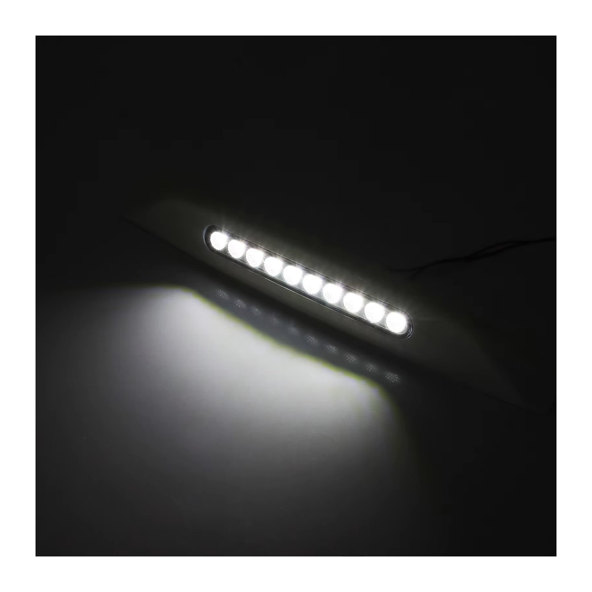MAIMEIMI LED Wandleuchte für Wohnmobile und Caravans, 10 LED, Wasserdicht, Schwarz/Weiß - Bild 3