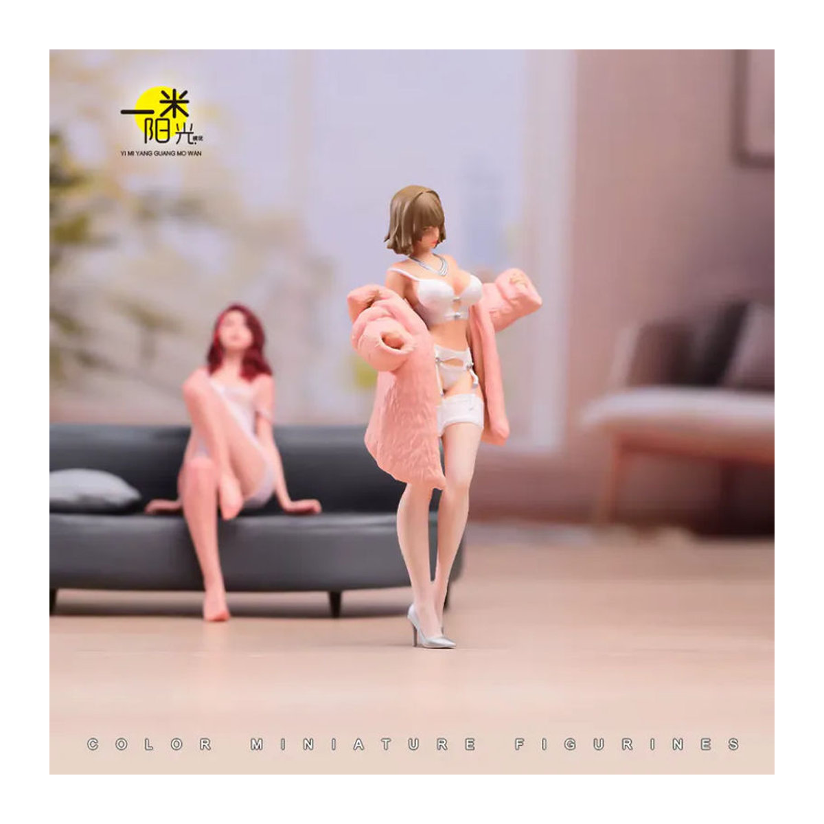 MAK Miniatur-Diorama-Figur Mädchen in Rosa mit Kniestrümpfen aus Kunstharz - Bild 2