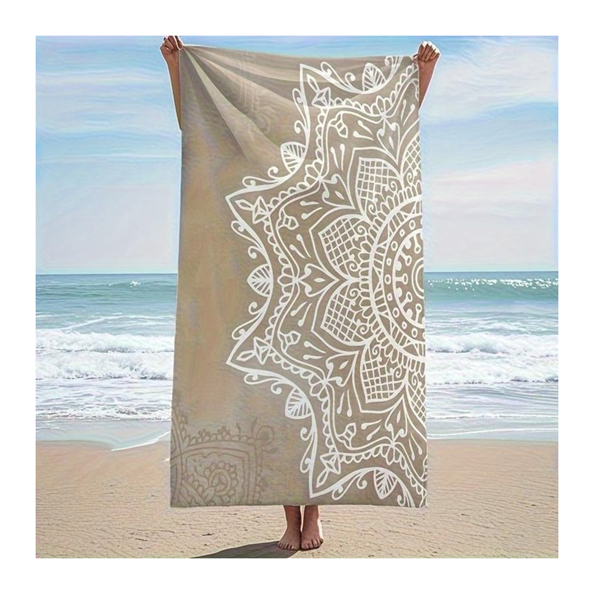 Marokkanisches Mandala Strandtuch von Shanika Chen in Beige, schnelltrocknend für Strand, Pool, Yoga und Reisen, B: 95 cm, H: 135 cm - Bild 1