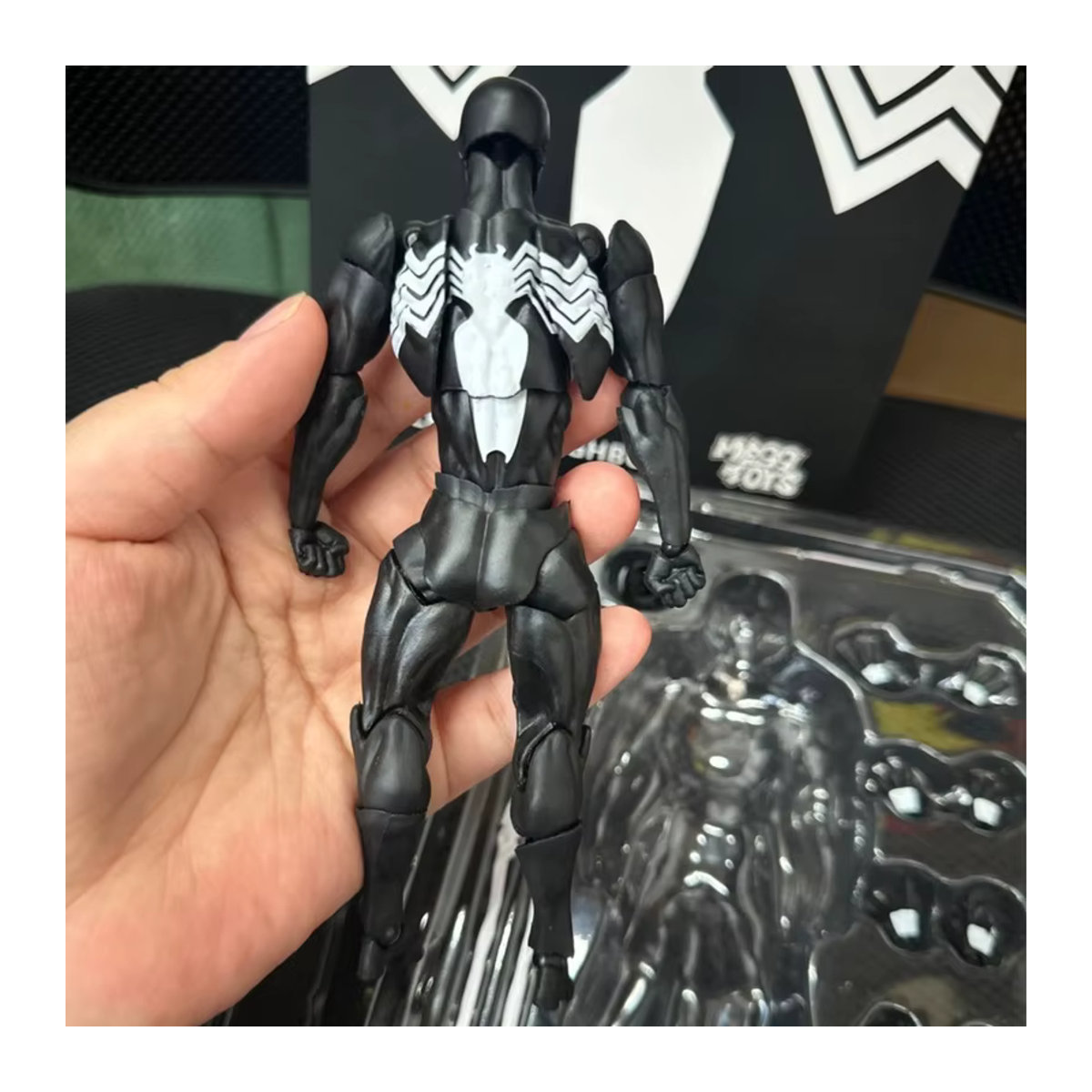 Marvel Black Neighbor Symbiote Spider Man Black Venom Battle Suit Bewegliche Actionfigur in Schwarz aus Kunststoff - Bild 4