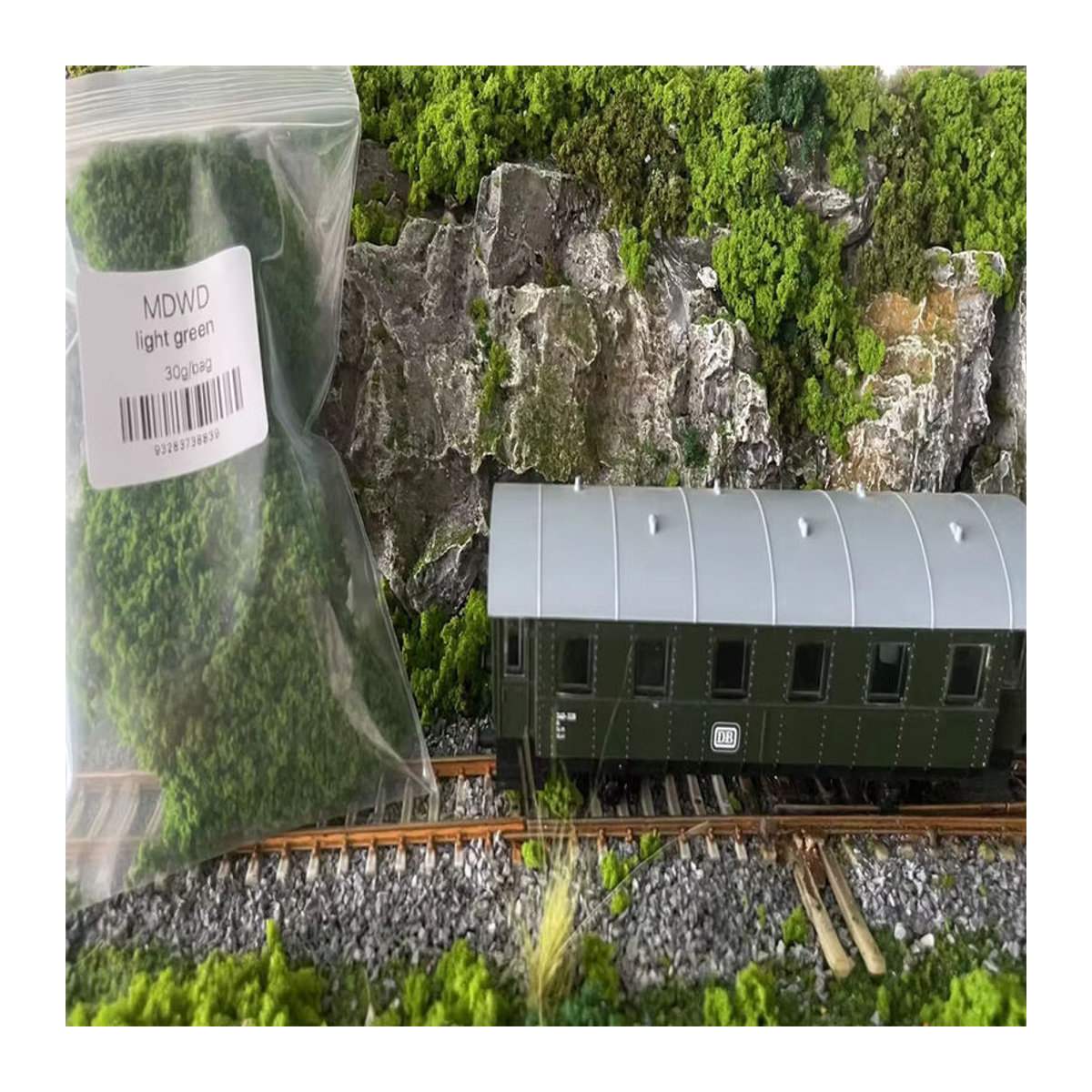 MDWD Miniatur Sträucher und Büsche in Grün für Modellbau und Eisenbahn Layout aus Schwamm-Material - Bild 2