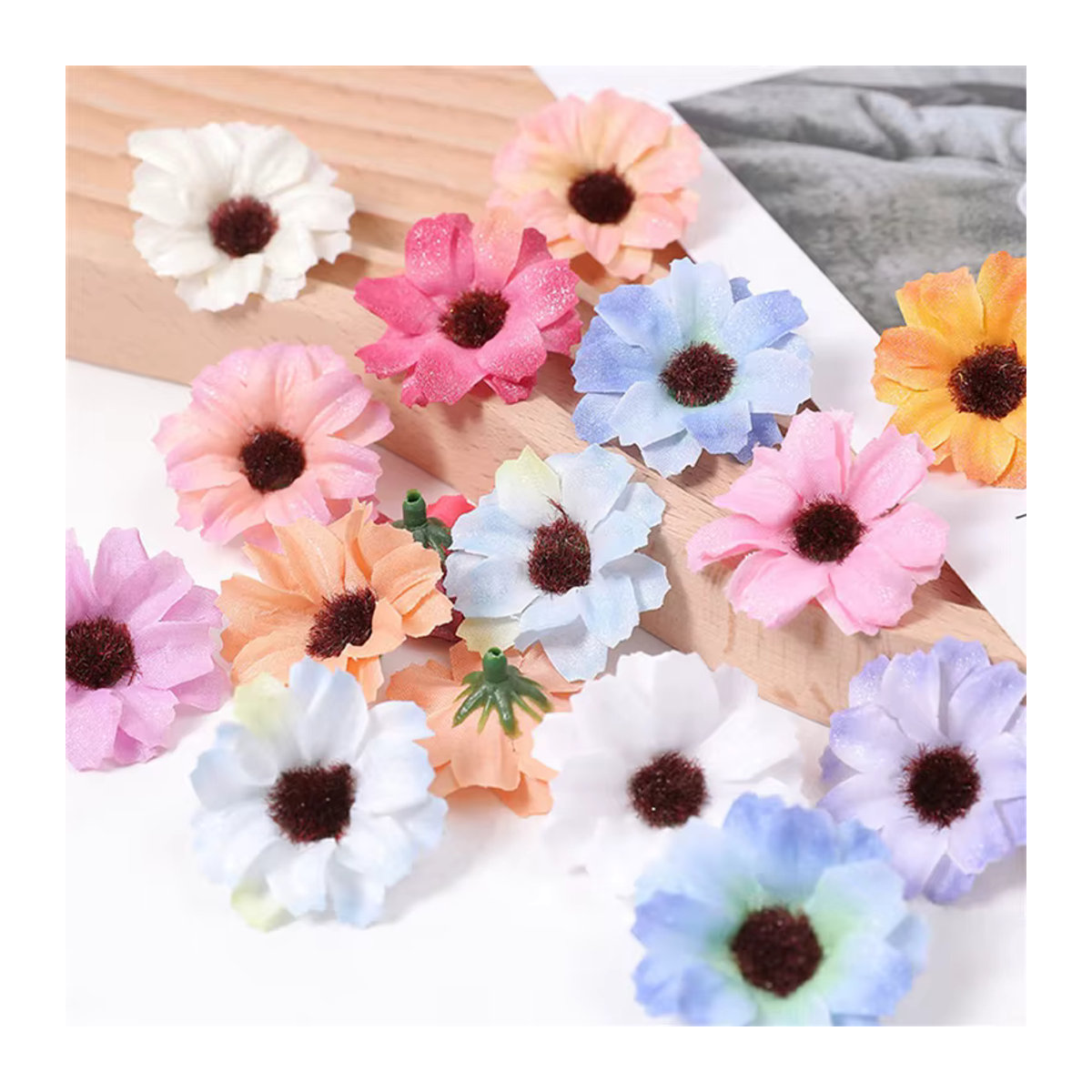 MENGHAO Künstliche Seidenblumen Köpfe aus Textil für DIY Dekoration und Hochzeiten, Weiß und Mehrfarbig, Durchmesser: 3,5 cm - Bild 3
