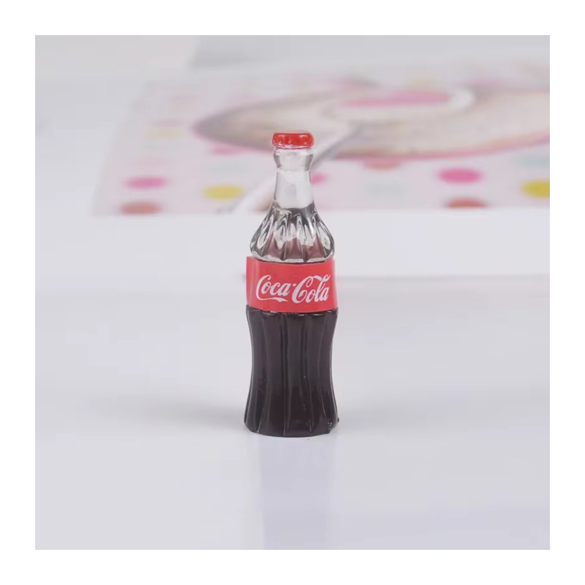 Migii Mini Cola-Getränk-Modell Set, 4 Stück, mehrfarbig, 32 mm, Zubehör für Puppenhaus und Miniaturen - Bild 3