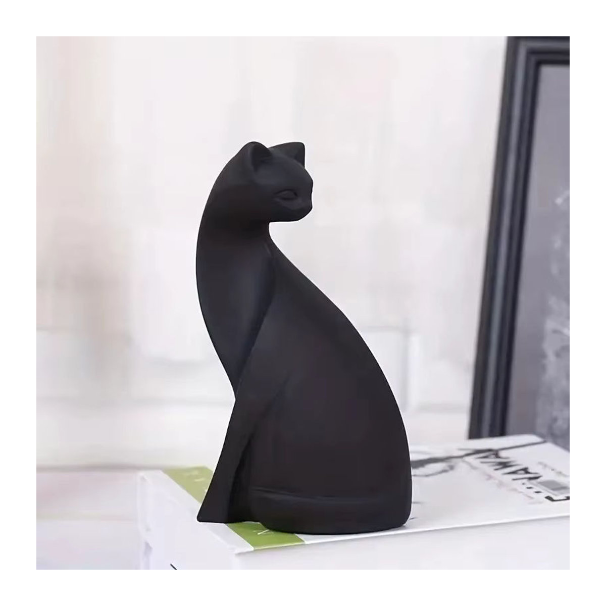 Milsccat Katzen-Statuen Paar aus Kunstharz in Rosa und Schwarz als dekorative Tierfiguren für deine Wohnkultur - Bild 1