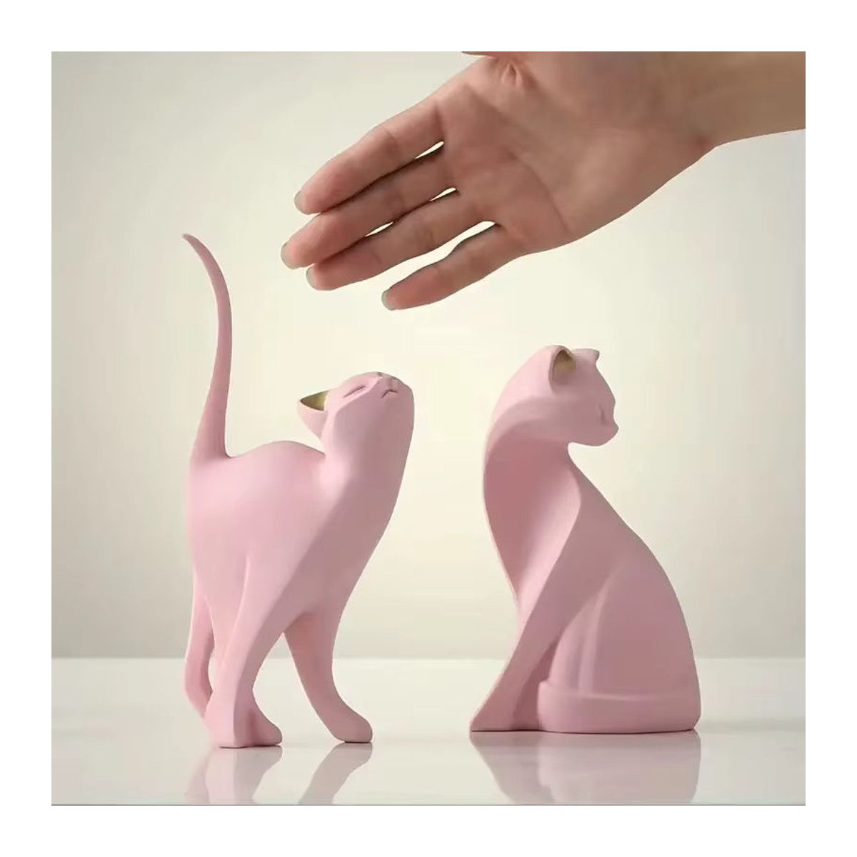 Milsccat Katzenstatuen als Paar aus Kunstharz in Weiß und Rosa zur dekorativen Heimgestaltung und als kreatives Hochzeitsgeschenk - Bild 2