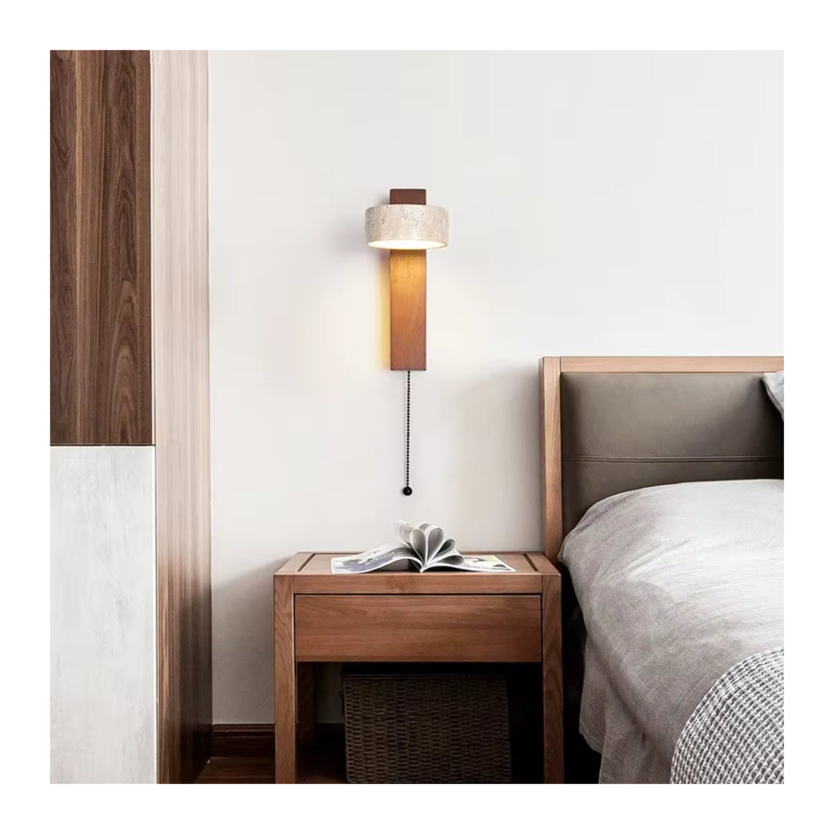 Minimalistische Nachttischlampe aus Holz in Walnuss mit warmweißem LED-Licht und Zugschalter, Beige - Bild 2