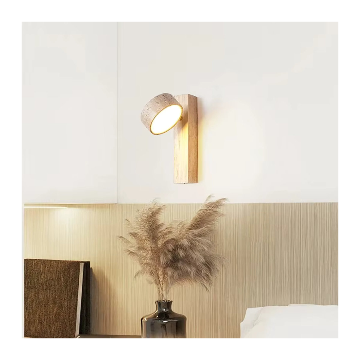 Minimalistische Nachttischlampe aus Holz in Walnuss mit warmweißem LED-Licht und Zugschalter, Beige - Bild 3