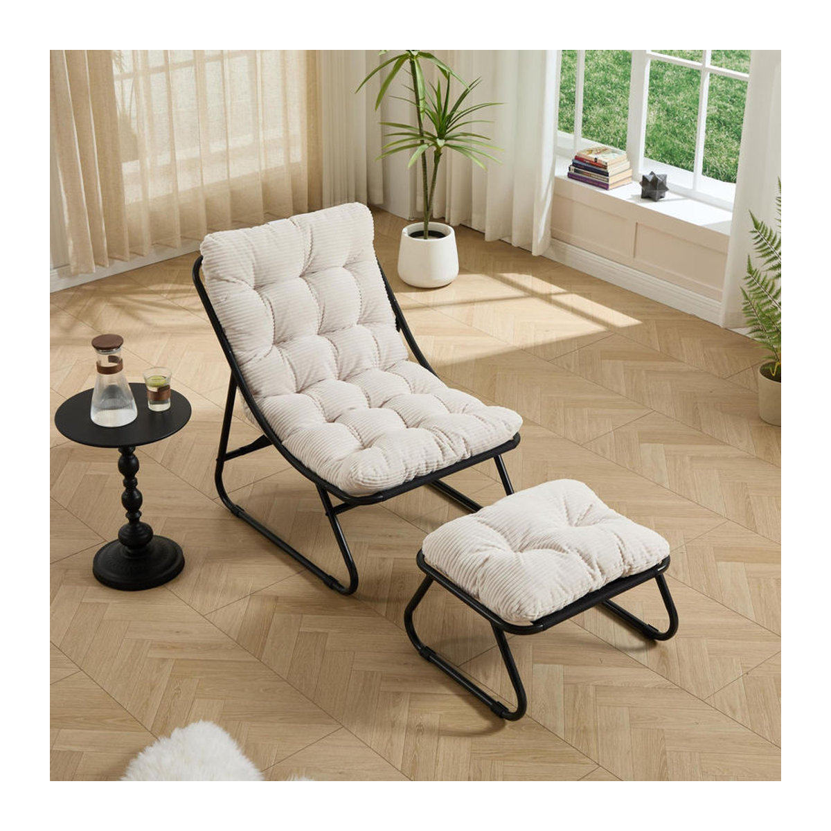 Modern Outdoor-Lounge-Sessel mit Hocker und Polsterkissen in Schwarz/Weiß mit Stahlrahmen und Mesh-Gewebe - Bild 2