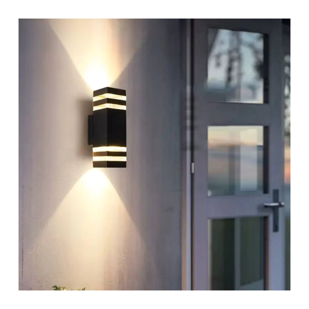 Moderne LED Außenwandleuchte von TRAZOS in Schwarz, wasserdichte quadratische Wandlampe aus Kunststoff mit E27 Fassung - Bild 6