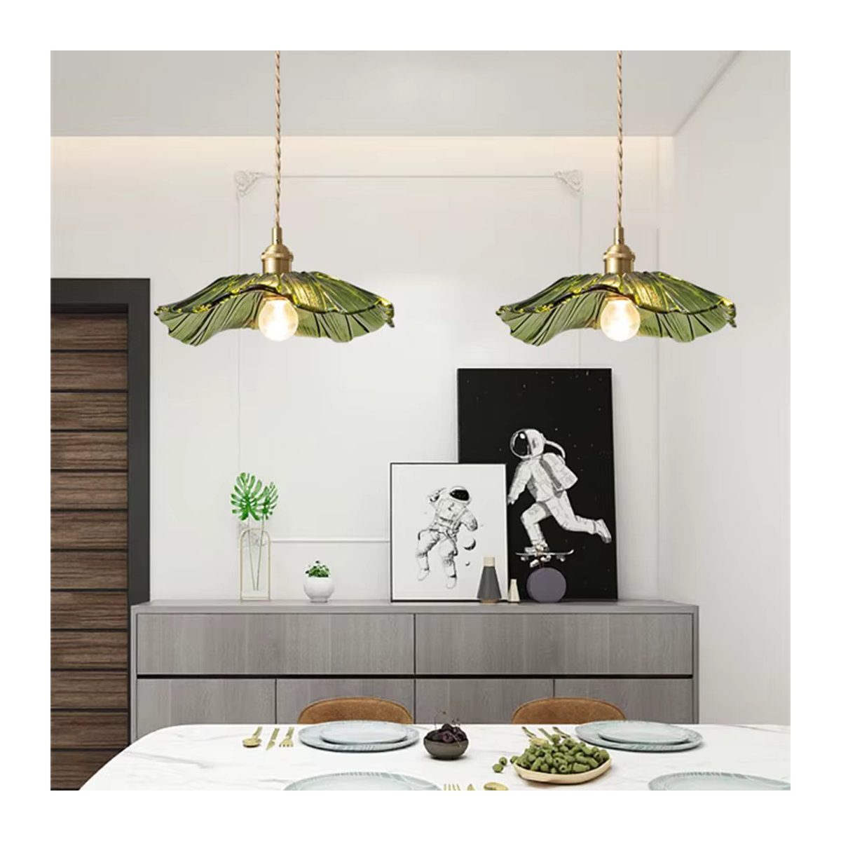 Moderne LED Pendelleuchte aus Glas von lyfs in Grün für Wohnzimmer und Esszimmer - Bild 3