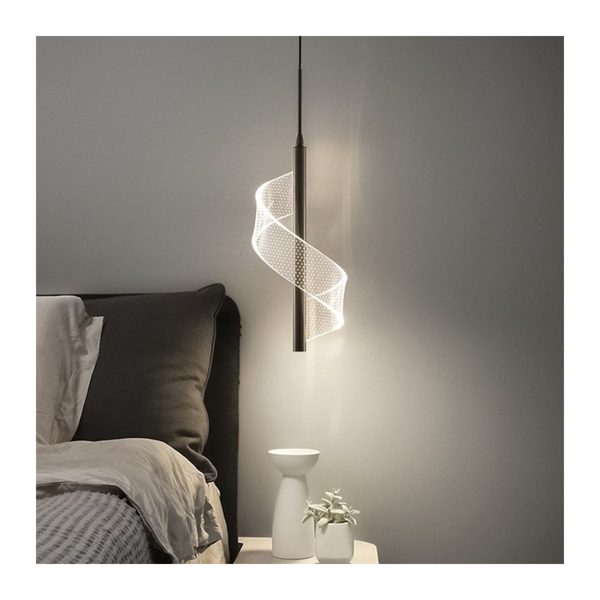Moderne LED Pendelleuchte von lyfs in Schwarz für Wohnzimmer und Esszimmer - Bild 1