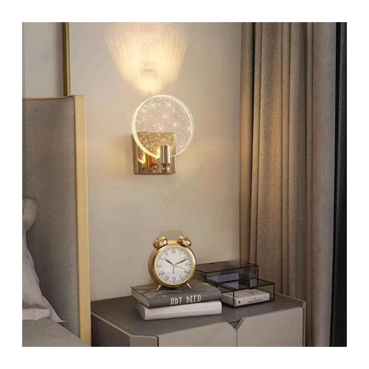 Moderne LED Wandleuchte aus Glas in Chrom für Schlafzimmer, Badezimmer und Esszimmer - Bild 2