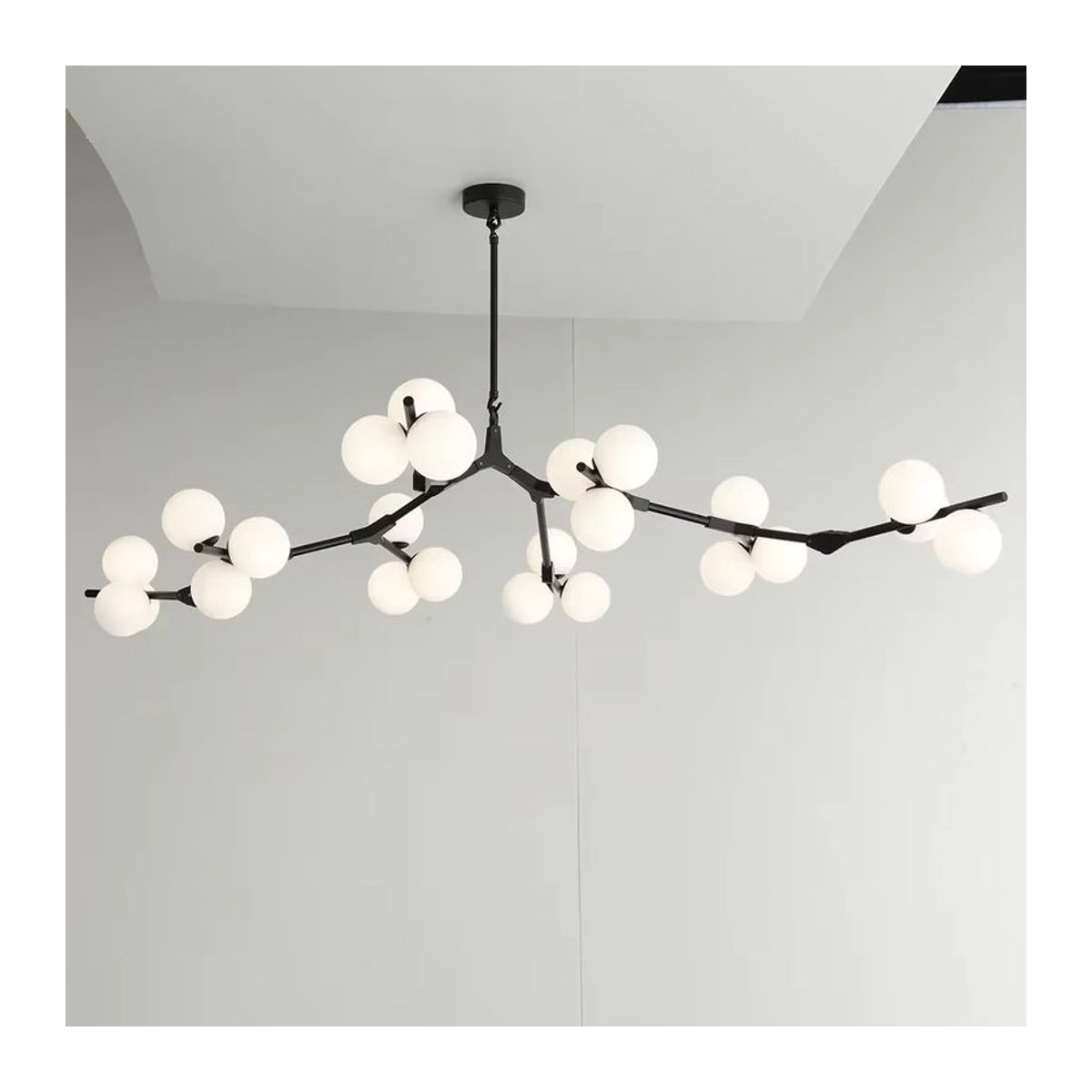 Moderne Pendelleuchte xiuxiu mit Glaskugeln als Kronleuchter für Wohnzimmer und Esszimmer in Schwarz/Weiß - Bild 2