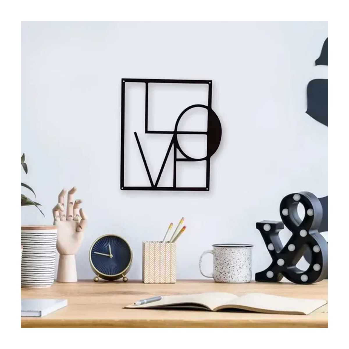 Monochrome Love Wandkunst aus Metall von CIFBUY in Schwarz – minimalistisches geometrisches Design für die Wandmontage - Bild 1