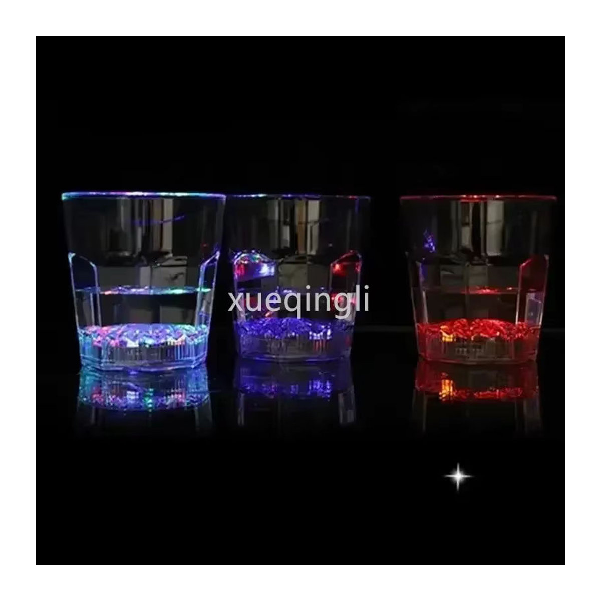 MOONBIFFY Mini LED Partybecher aus Kunststoff mit blinkendem Licht in Mehrfarbig - Bild 3