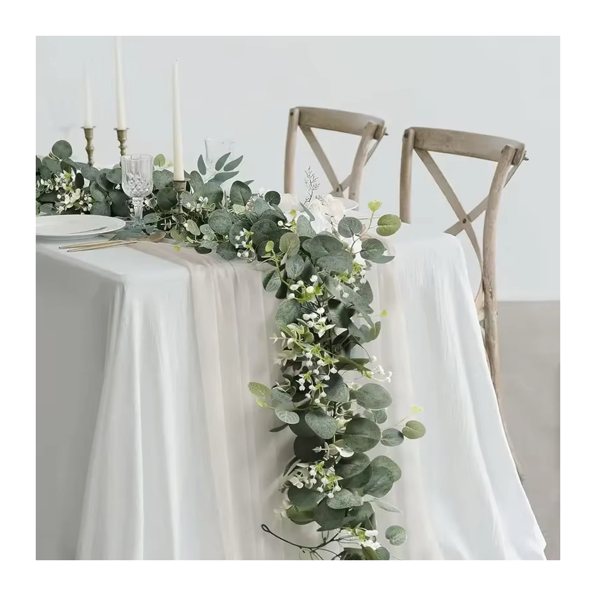 MUFU Künstliche Eukalyptus-Hängegirlande mit weißen Blumen und Ranken in Weiß - Bild 2
