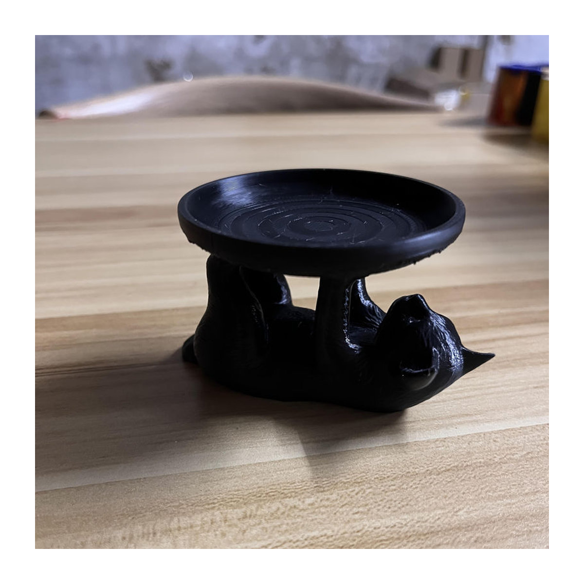 Multifunktionales Aufbewahrungsornament in Form einer schwarzen Katze aus Kunstharz mit rundem Design für deine Dekoration - Bild 5