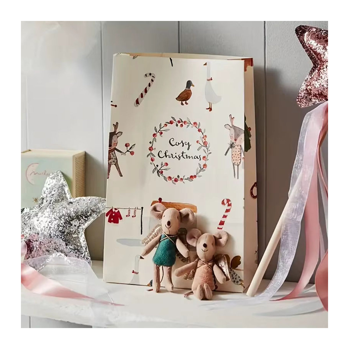 Mumamuying Stoff Maus Puppe im Nordic Stil mit Engelsflügeln in Rosa und Mehrfarbig als Dekoration und Geschenk für Kinder - Bild 2