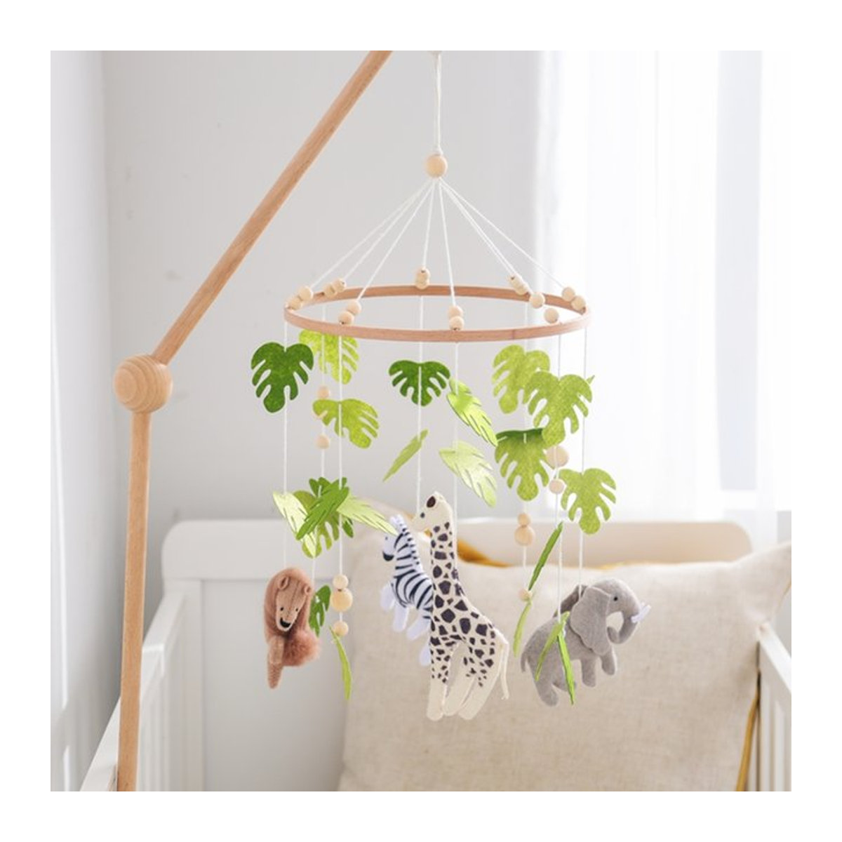 Musikalisches Babybett-Mobile aus Holz mit Tierfiguren in Multicolor - Bild 1